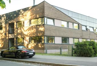 P  rnu Sadama 4 Street Apartment allows 18 year olds to book a room