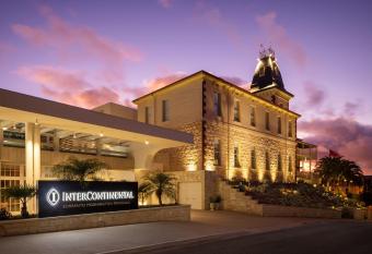 InterContinental Sorrento Mornington Peninsula allows 18 year olds to book a room