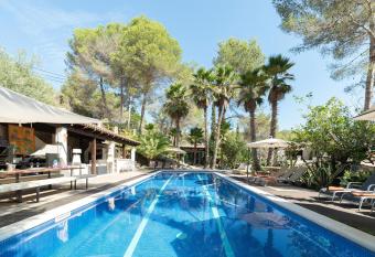 Villa Palmeras Sitges Hills has Balcony rooms