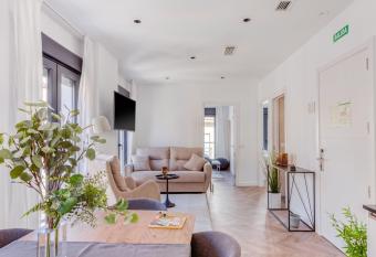 limehome M  laga Calle Ancha del Carmen - Digital Access has Balcony rooms