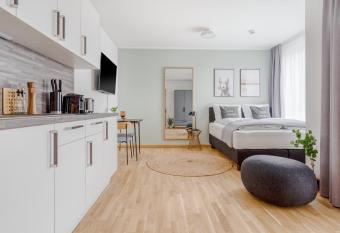 limehome Dresden Wallstra  e - Digital Access allows 18 year olds to book a room