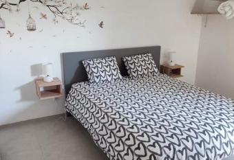 Le Paradis d Ayli has Balcony rooms