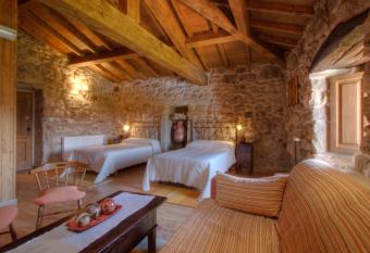 Casa Barall   has Balcony rooms