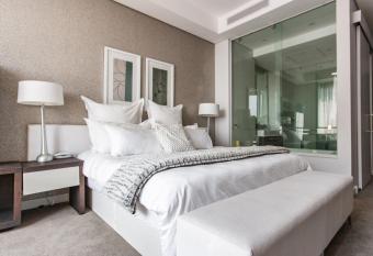 Skye Haven allows 18 year olds to book a room