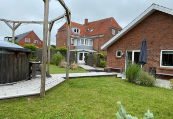 Event4U has Balcony rooms