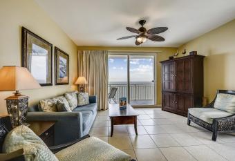 Splash Beach Resort #1601-W by Book That Condo has Balcony rooms