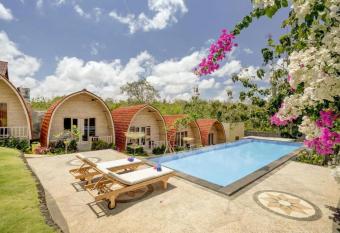 Puri Sadewa Balangan has Balcony rooms
