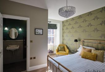 The Prince of Waterloo - Boutique Guest Rooms allows 18 year olds to book a room