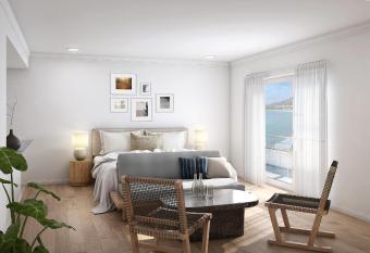 Pacific Edge Hotel has Balcony rooms