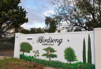 Birdsong Barrydale allows 18 year olds to book a room