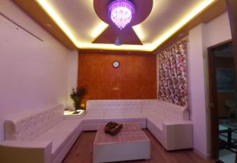 Karni villa lovely 2 bhk appt and terrace has Balcony rooms