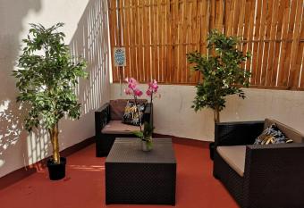 Apartahotel Casa Batito has Balcony rooms