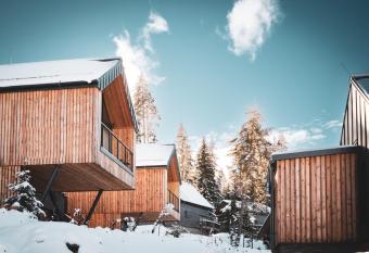 Tri Vody Dem  novsk   Dolina has Balcony rooms