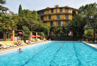 Hotel Palme & Suite has Balcony rooms