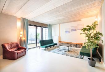 Antwerp Central Residence has Balcony rooms