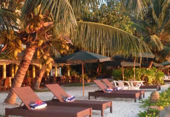 Palm Beach Hotel has Balcony rooms