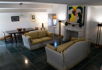 RESIDENZA BALIOS has Balcony rooms