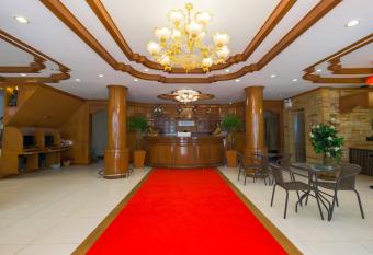 PR Patong Residence -SHA allows 18 year olds to book a room