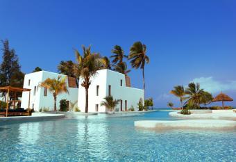 Kijani Beach Villas has Balcony rooms