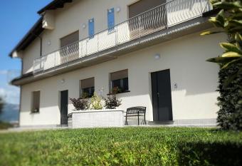 Natural House has Balcony rooms