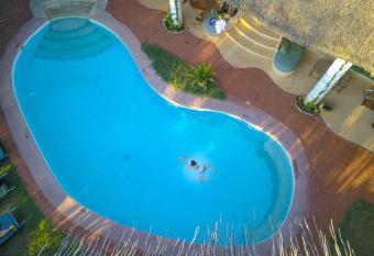 Distant Relatives Ecolodge & Backpackers allows 18 year olds to book a room