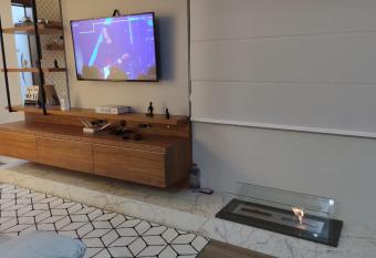 Apartamento aconchegante allows 18 year olds to book a room