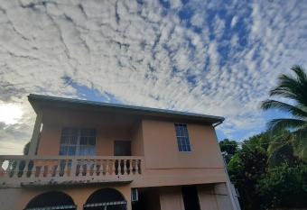 Hospedaje Tropical Dreams has Balcony rooms