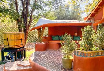 Casa Primal allows 18 year olds to book a room