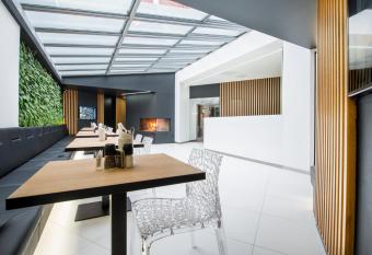 Hotel Plze   has Balcony rooms