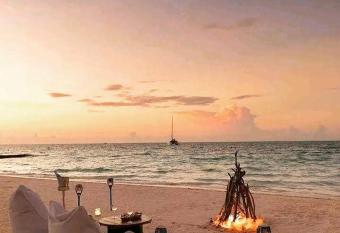 SPORK  Y HOTEL & BEACH CLUB has Balcony rooms