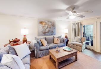Needle Rush - Gulfside has Balcony rooms