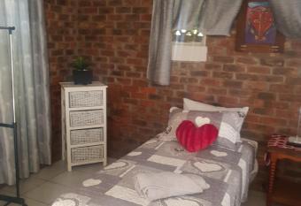 @101Stals Road has Balcony rooms