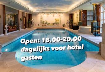 Amsterdamgarden - Nardinclant - Laren NH has rooms with a private hot tub