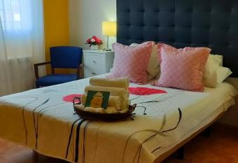 Hermosa Habitaci  n amplia, fresca y tranquila. has Balcony rooms