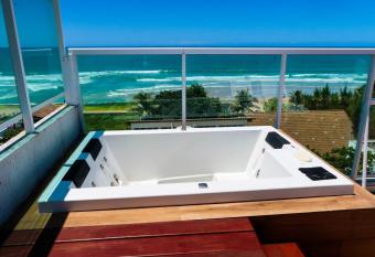 Terra Nostra Residence allows 18 year olds to book a room