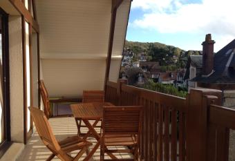 Appartements Blonville Centre (2 ou 3 chambres) has Balcony rooms