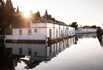 The Sea Lodges Portoroz - Bootshaus Floating Sea House has Balcony rooms