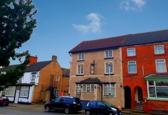 The Coach House allows 18 year olds to book a room