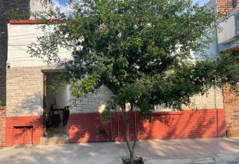 Mini departamento 3 fundidora santa lucia barrio centro mty allows 18 year olds to book a room