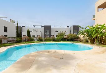 Beautiful apartment Cala de Mijas has Balcony rooms