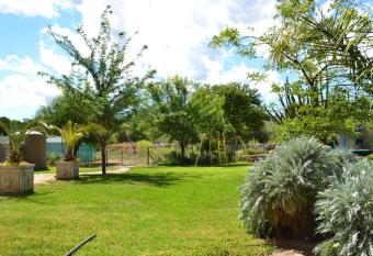 Stay@51 Botha has Balcony rooms