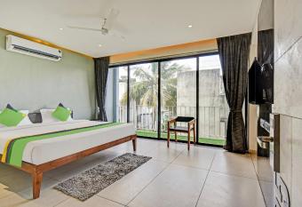 Treebo Trend Aroma Executive has Smoking rooms