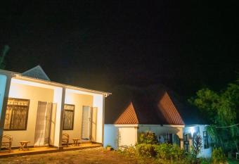 New Dream House has Balcony rooms