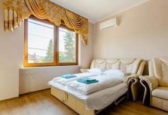 Deviza Apartments has Balcony rooms