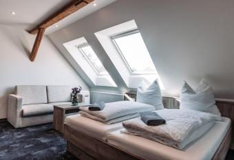 Heberer Hof allows 18 year olds to book a room