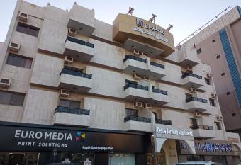 Celine Furnished Apartments has Balcony rooms