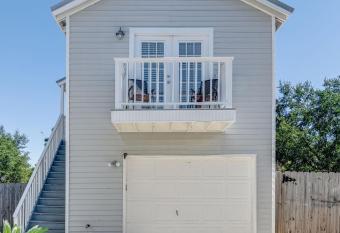 NEW Cute & Private Studio Apartment in Navarre has Balcony rooms