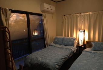                                          has rooms with a private hot tub