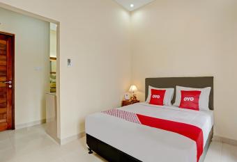 OYO 90654 Pondok Wisata Buana Amerta allows 18 year olds to book a room