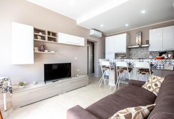 Etna Sunshine Piedimonte has Balcony rooms